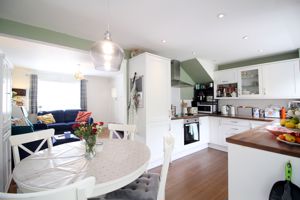 Kitchen/Diner- click for photo gallery